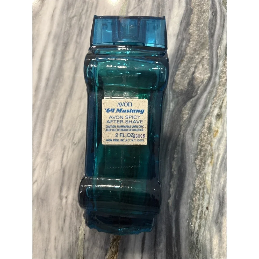 Vintage Avon 1964 Mustang Tai Winds After Shave Blue Car Glass Bottle Decanter